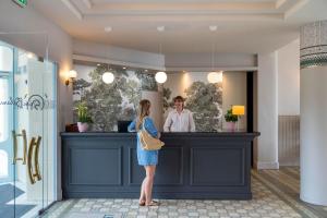 Hotels Hotel Morgat Le Grand Hotel De La Mer : photos des chambres