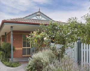Spacious Balwyn Villa in great location