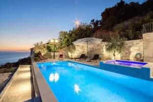 Lovely Villa With Heated Pool and Sea View for 8 Persons - Celina