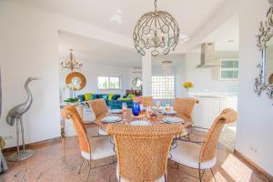 The One Ocean Front - Elegant 3-Bedroom Villa