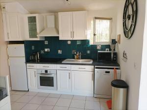 Appartements le Studio charme et tranquillite : photos des chambres