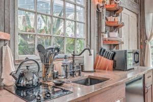 The Charleston Treehouse