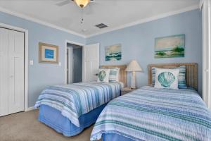 The Sea Guld Entire by Sea Scape Properties