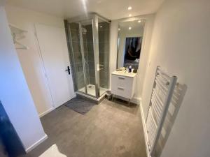 Séjour au cœur du centre, proche de la République - 138