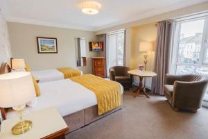 Central Hotel Donegal