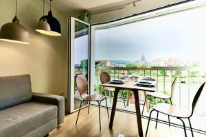 Appartements 40m2, 2 Pieces Hyper Centre Trouville Vue Mer Pour 4 personnes, Arlette Trouville ! : photos des chambres