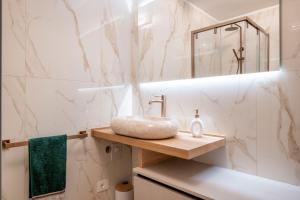 Dolomite Elegance - Chic Flat in San Vito di Cadore