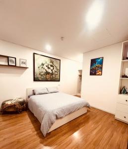 Emoi Mipec Riversides Apt