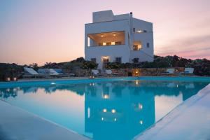 Slow Luxury Patmos Hideaway Villas Sophia, Tatyana and Leda with panorama and pool