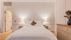 Bank Serviced Apartments by LovelyStay