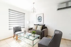 Comfortable House in Puerta Real 3 Bedrooms with Pool - Hermosillo