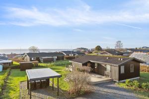 Cozy Summer House Close To Beach And Nature