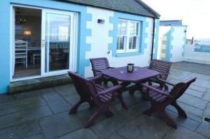 Crooked Hythe Beach house