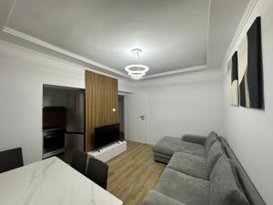 Heart of Tirana A Cozy Home for City Explorers