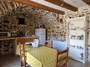 Maisons de vacances Le Mas Joyeux - Gite L-Orchidee en Cevennes : photos des chambres