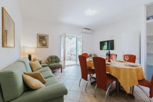 First Row Seafront Apartments in Stanići