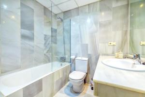 Apto Cruz Conde Center