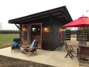 The Little Stable - Weldon