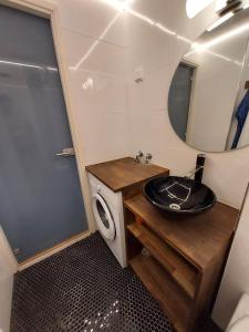 Apartment with roof view next to Railway station