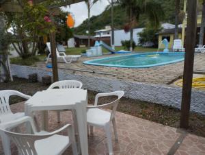 Quartos com banheiro compartilhado - BELEZAS DE LAGUNA