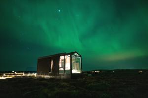 Tiny Glass lodge Experience The Nature