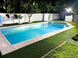 Chalet Familiar Relax con piscina y Aire Acondicionado