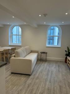 Prime Location Kensington Apartments