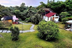 Pretty Modern Cabin at the Tourist Area Milagros