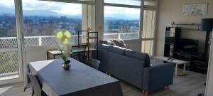 Appartements Cap Sud - 53m2- VUE PYRENEES- HYPERCENTRE-WIFI FIBRE -Nouvelle literie : photos des chambres