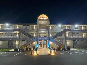 鲁瓦西法斯特酒店 - 圣维斯 - 尚蒂伊