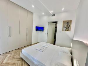 Two-Bedroom Deluxe Apartment