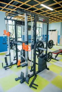 Sumptuous Nivla yaya center,gym,pool and king bed