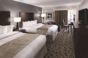 Queen Room with Two Queen Beds with Pool View room in Best Western Ramkota Hotel Aberdeen