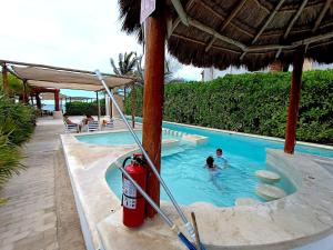 Casa Apolo, piscina y club de playa