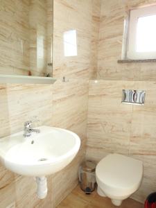 Elizabeth Łeba - Pokoje Gościnne