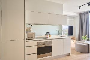 MaZZ at Ellipse Waterfall