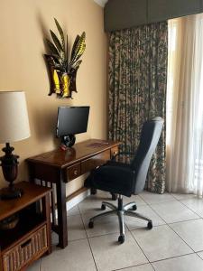 Luxurious 3-Bedroom Condo in Playa Herradura
