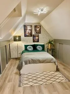 Country Haven Comfy & Sleek Apartment - Coolayna Haggard