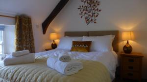 East Titchberry Cottage - Thatched cottage charm in rural North Devon