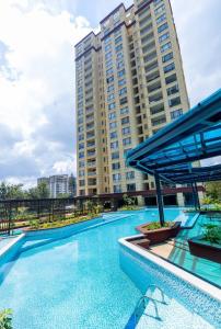 Plushy Nivla haven with pool,gym and mini mart yaya