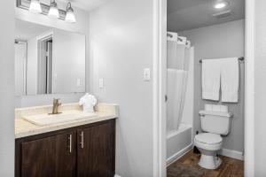 Luxury Tempe Retreat Pool Gym WiFi