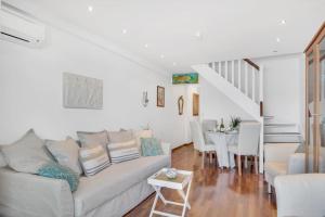 La Prom - a two bedroom apartment with a sea view