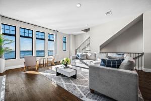 Charming Lake House Retreat in Rowlett