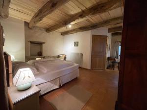 Maisons de vacances L-Oustal du Larzac, gite en Aveyron : photos des chambres
