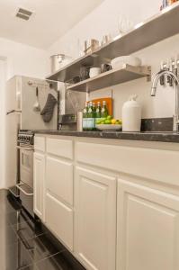 Lovely Studio Next to Prudential & Newbury St