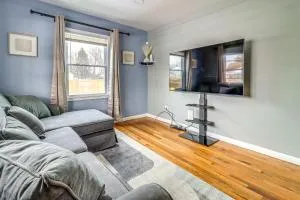 1 Mi to Rouge Park Home with Fenced Yard and Deck - Beech