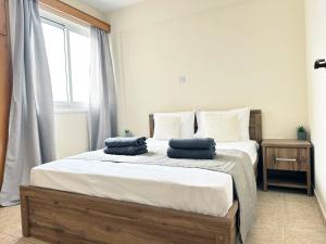 Serenity Sunset Holiday Apt - Larnaca