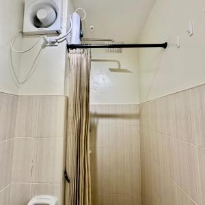 ComfyCondo near Enchanted Kingdom