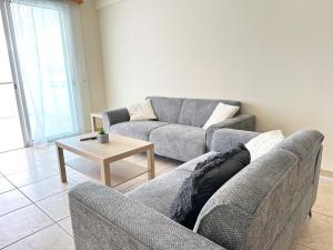 Serenity Sunset Holiday Apt - Larnaca