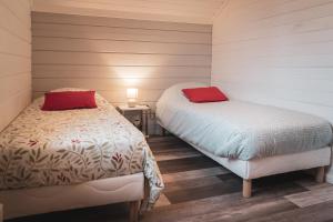 Chalets Chalet proche Fontainebleau senart Paris, parking gratuit : photos des chambres